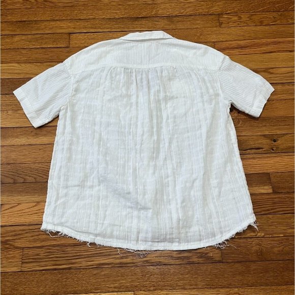 Sundance Women's Short Sleeve Button Down Shirt Size Medium White Cotton Frayed - Picture 4 of 4